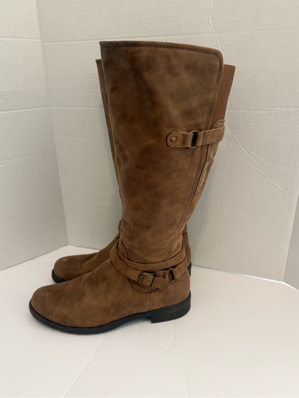 Denver Hayes Tan Knee-High Riding Boots - Picture 2 of 7